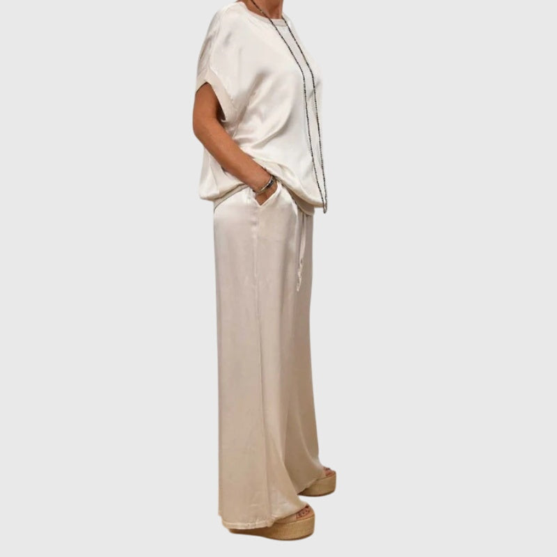 Elegantti kaksiosainen setti