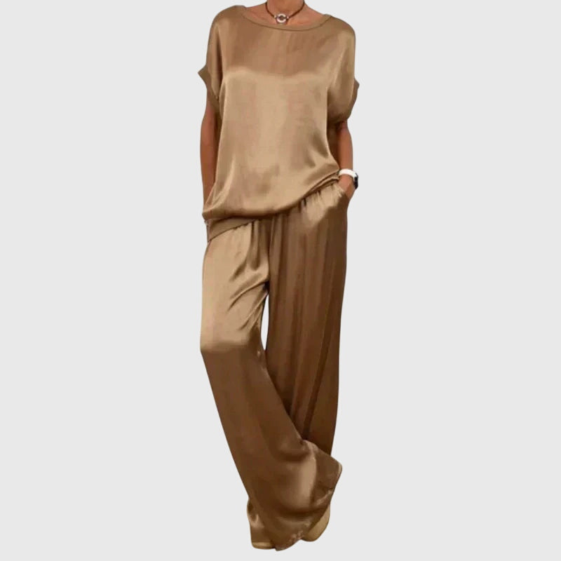 Elegantti kaksiosainen setti