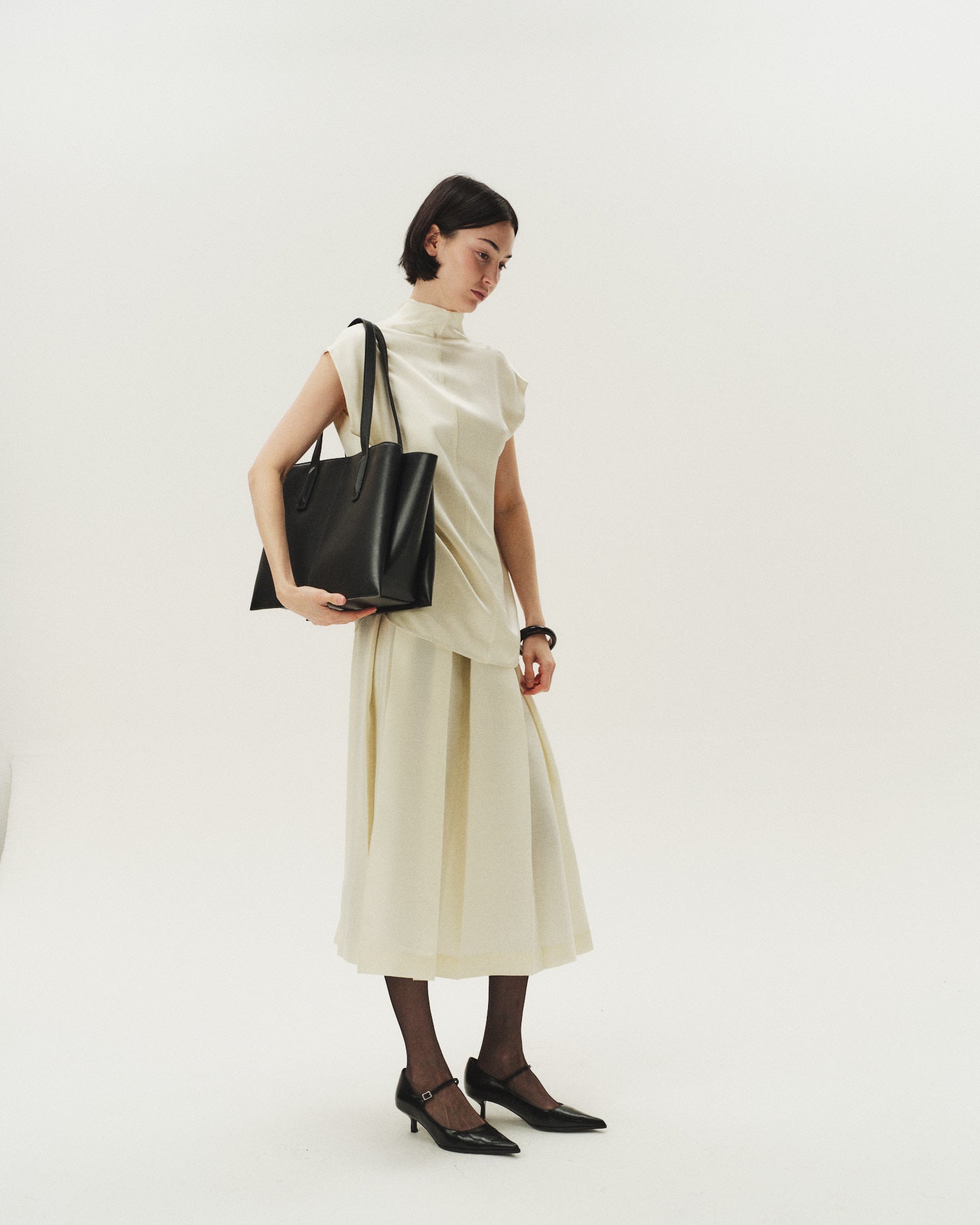 Tyylikäs ja käytännöllinen tote-laukku