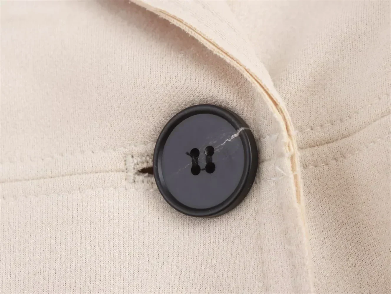 Ajaton naisten viitta