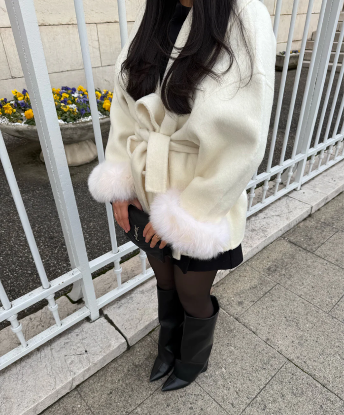 Ylellinen villakangastakki