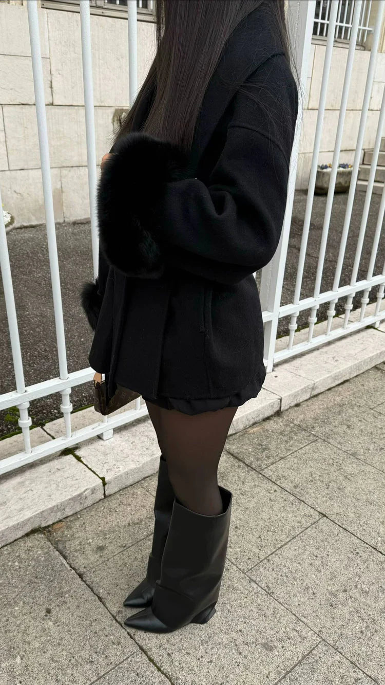 Ylellinen villakangastakki