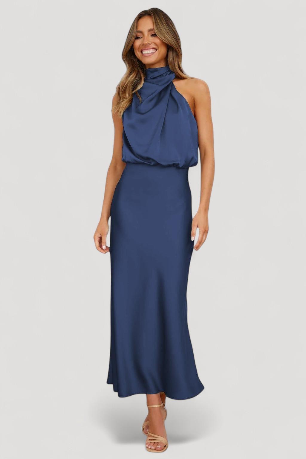 Satiininen halterneck mekko