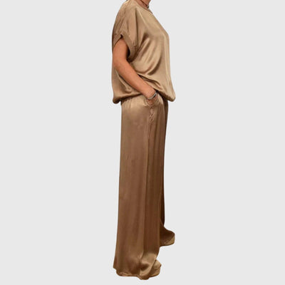 Elegantti kaksiosainen setti