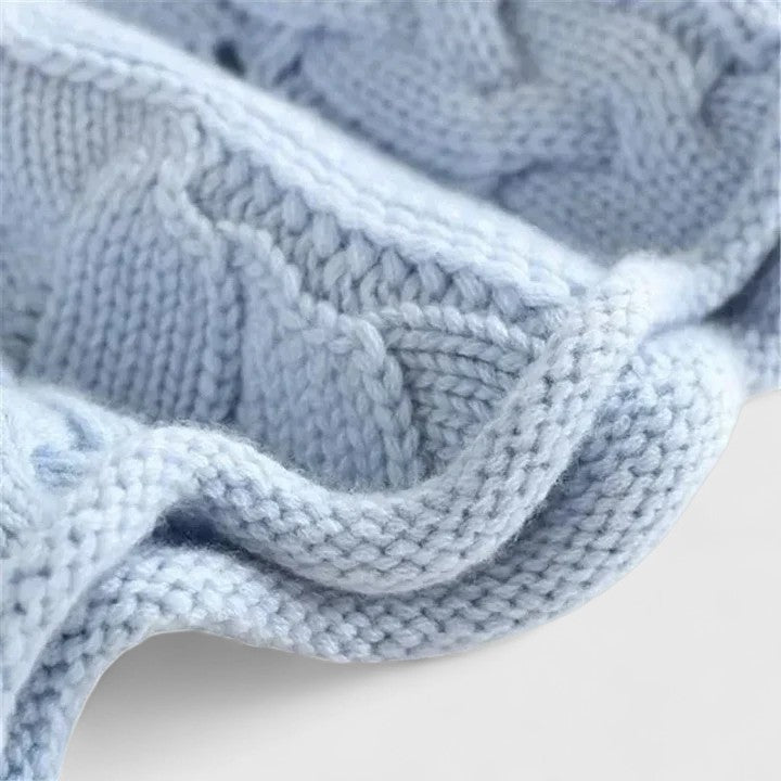 Palmikkokuvioinen elegantti neule