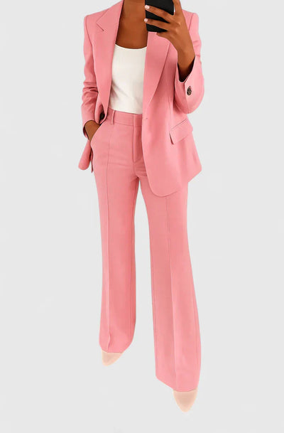Elegantti kaksiosainen puku