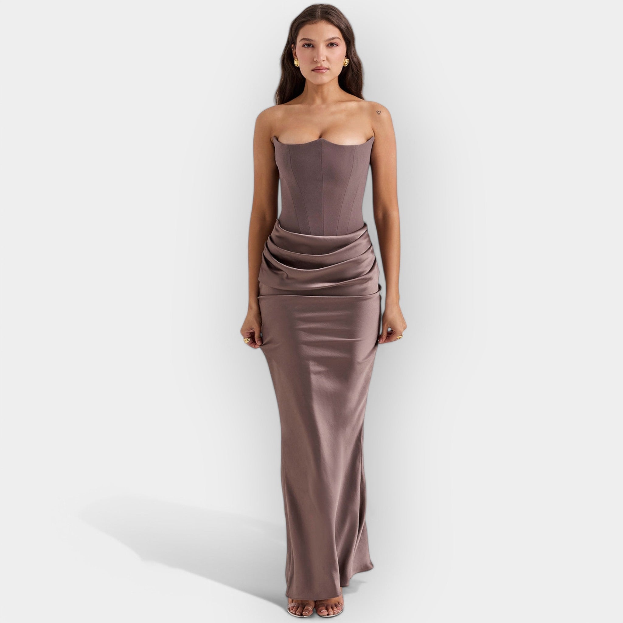 Maxi mekko pariisilaiseen tyyliin